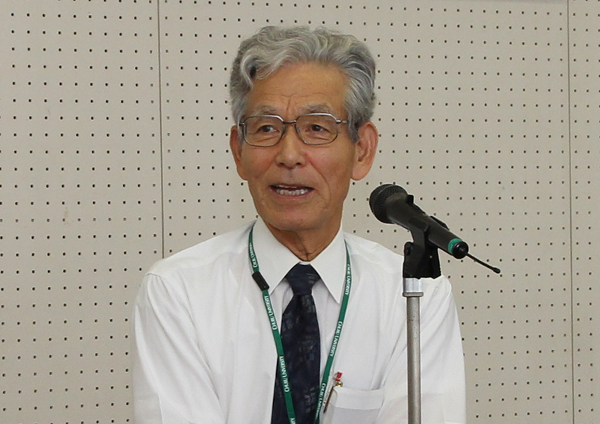 山下興亜学長