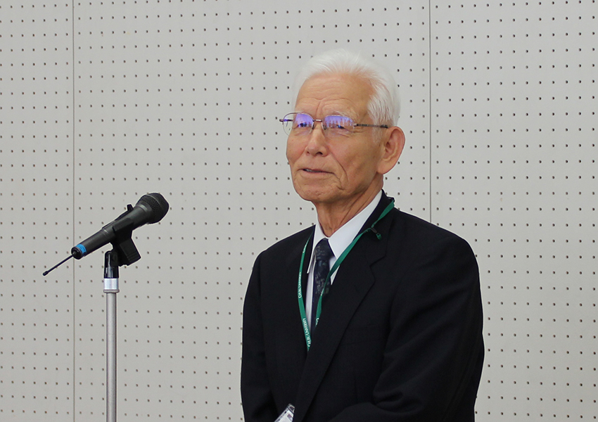 山下興亜学長