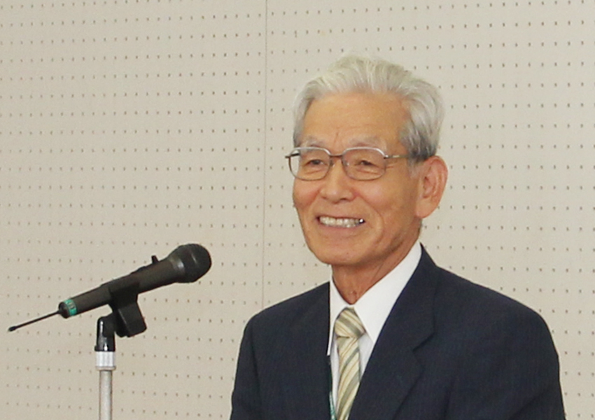 山下興亜学長