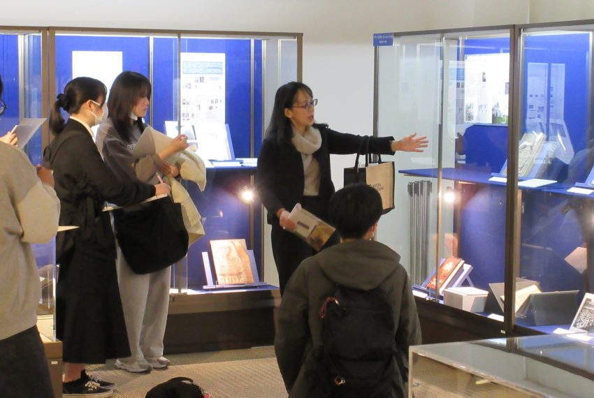 【国際】博物館で授業03