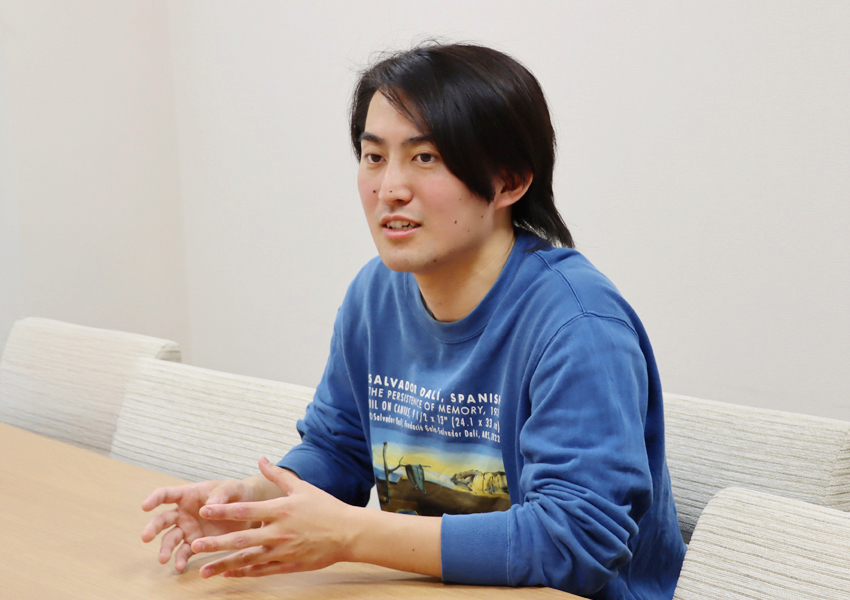 亀田さんお話し中
