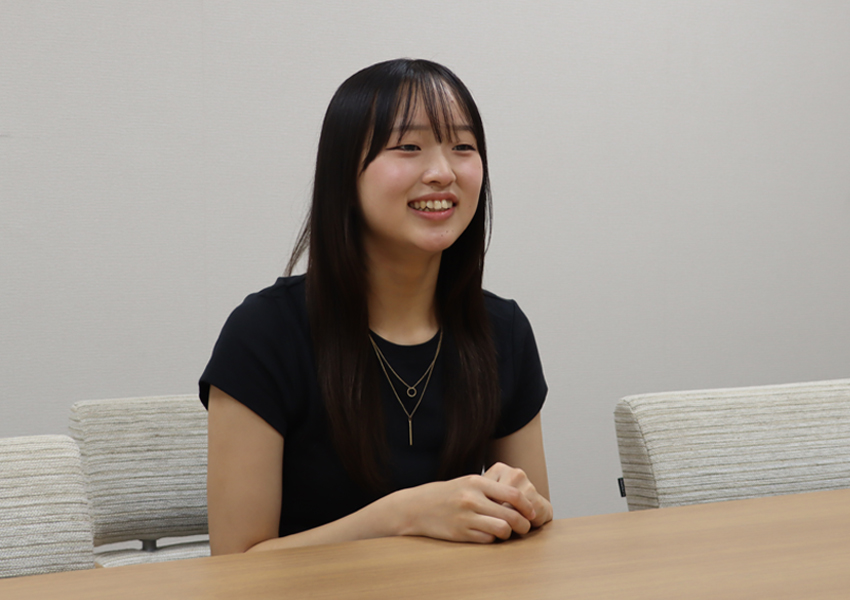 宮本さんお話し中