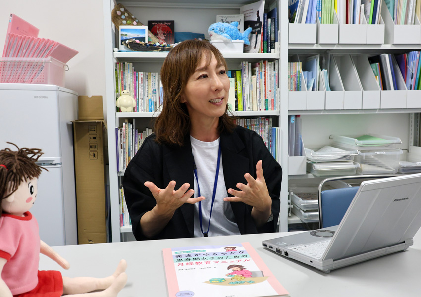 津田先生お話し中