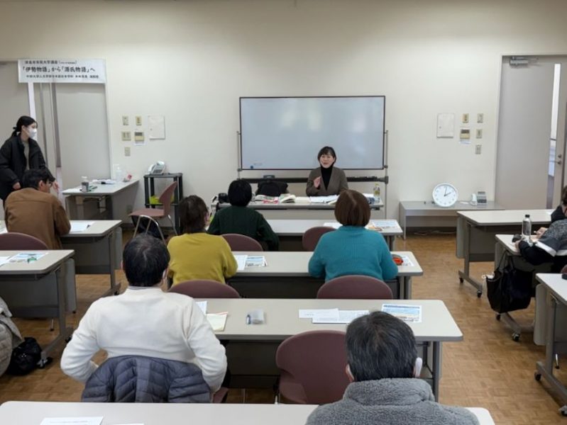 講義をする本田恵美先生