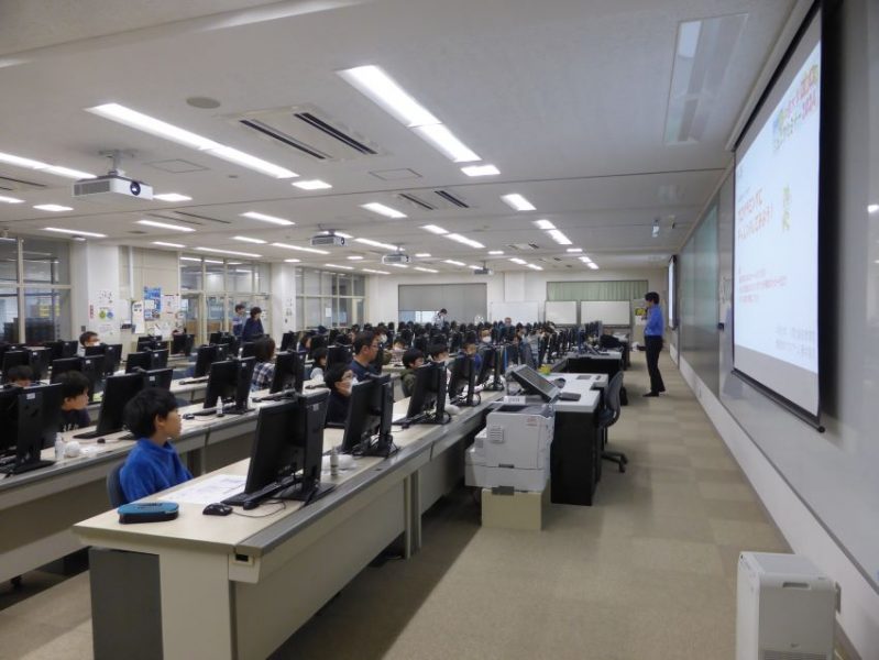 2024秋プログラミング講座の様子1
