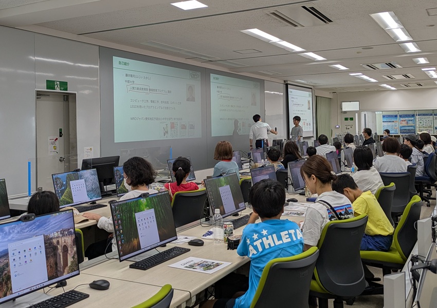 ゴミを仕分けよう! 親子講座全体の様子1