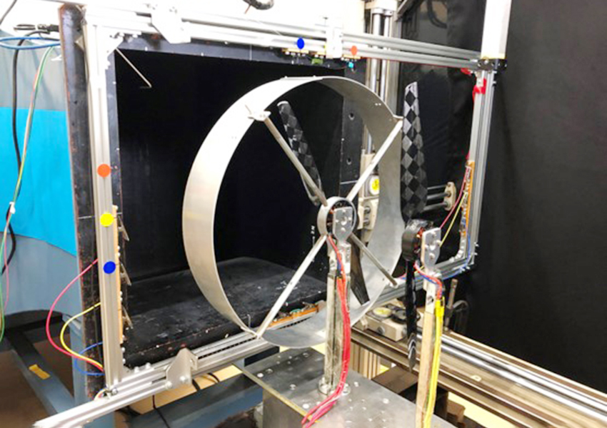 Thrust efficiency test of a coaxial counter-rotating propellers