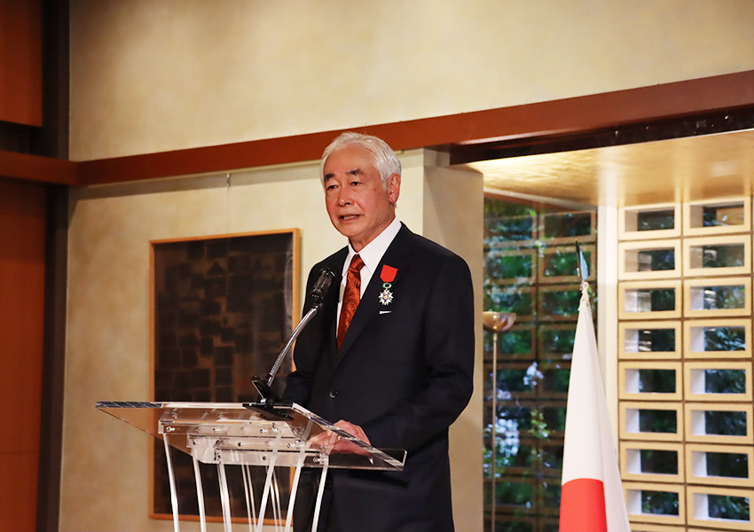 Motojima gives a greeting at the ceremony