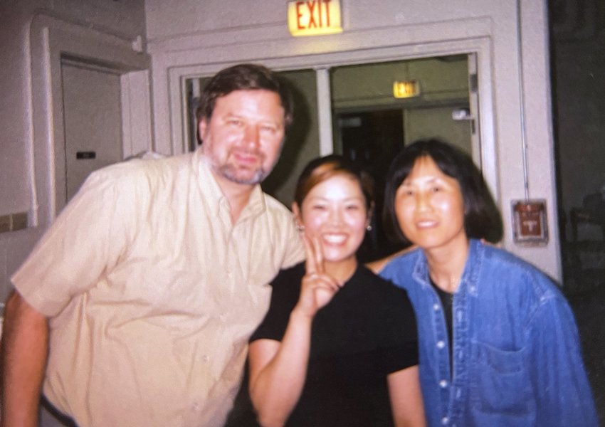 Joung Hee sensei with Yumi Hisanaga（Hirai）at the Farewell Party