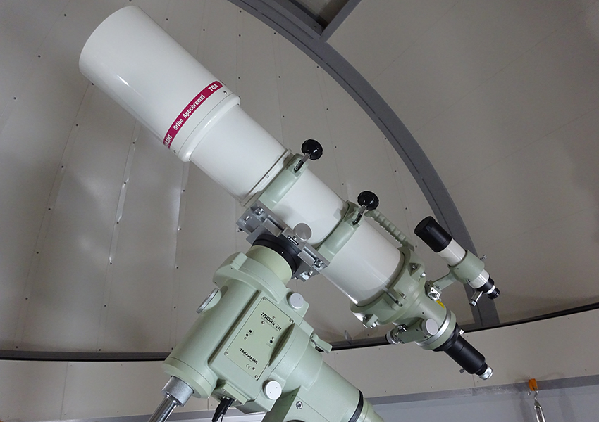 屈折式望遠鏡