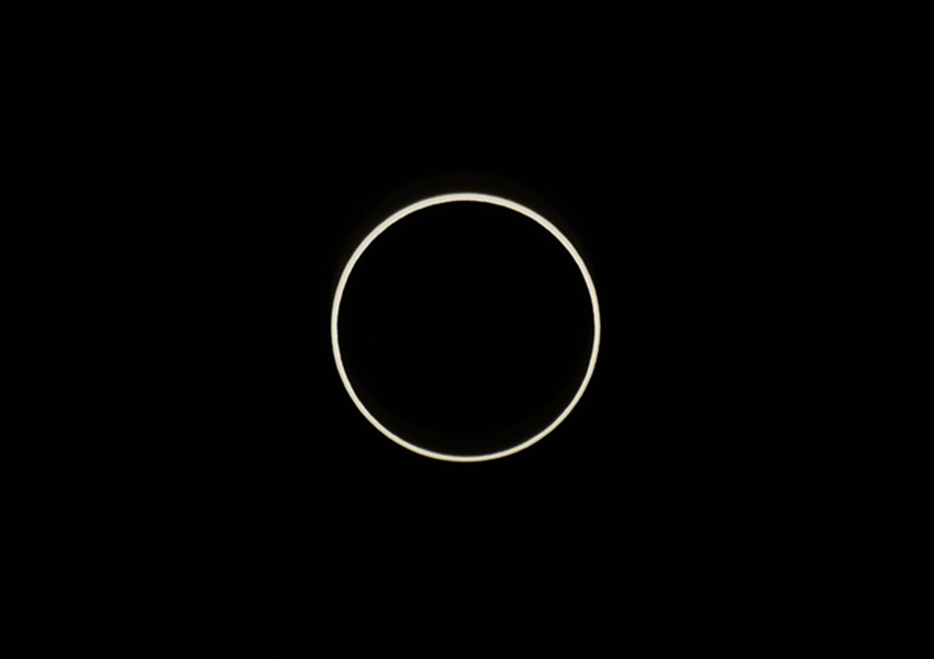 グアムの金環日食