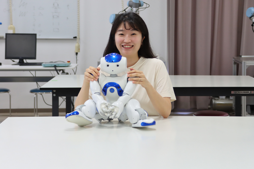 イ先生サムネイル