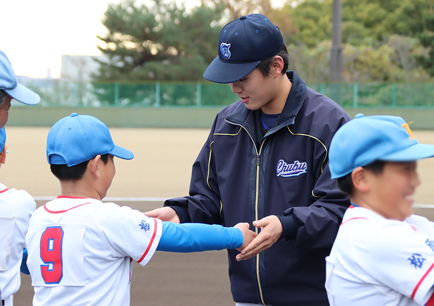 準備運動をする様子
