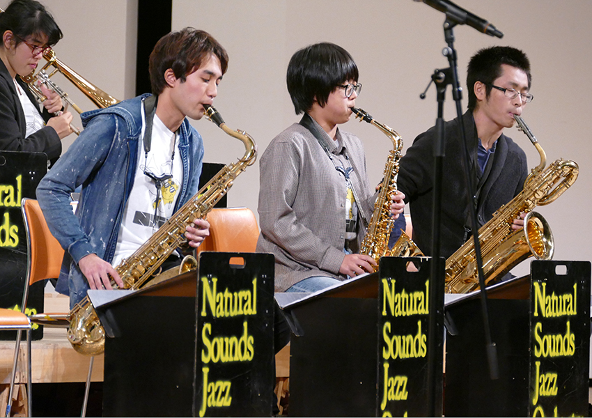 軽音楽部