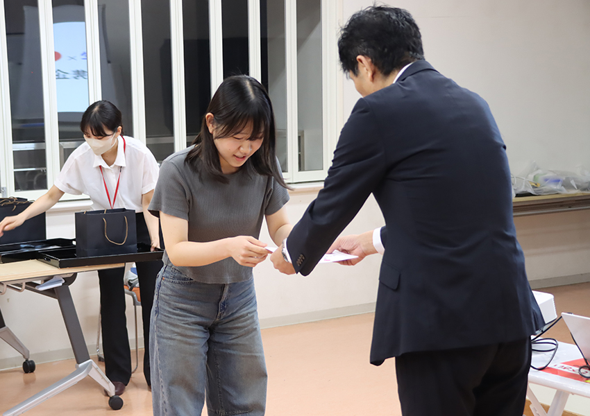 表彰式の様子