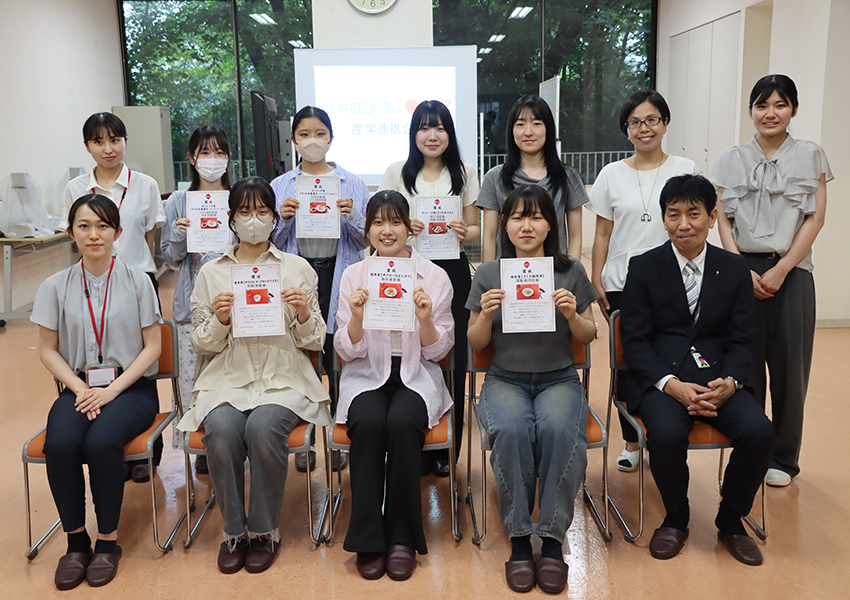表彰式の集合写真