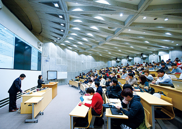 学部教育科目の授業風景2